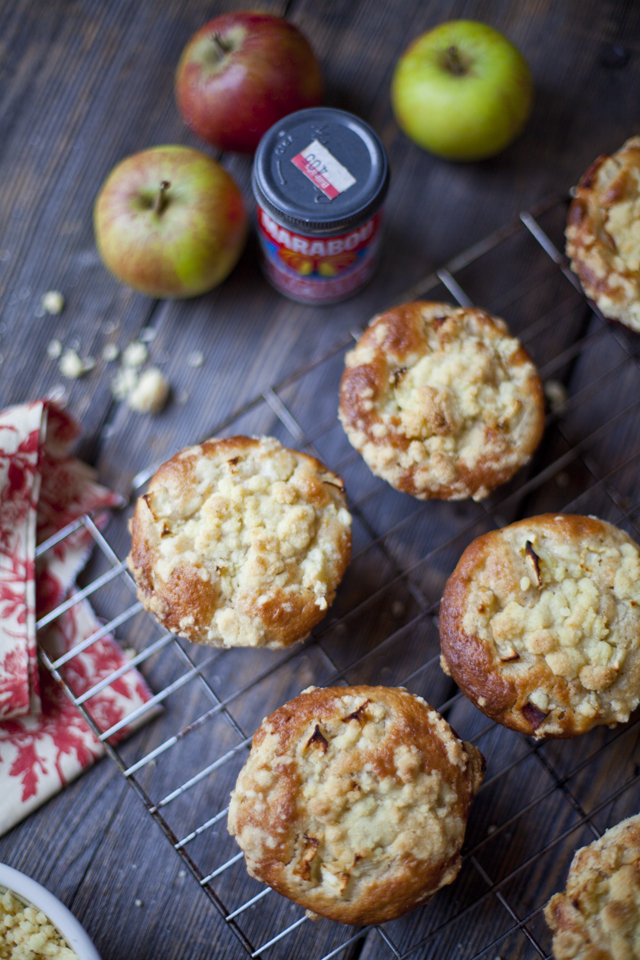 Apple and Cinnamon Crumble Muffins | DonalSkehan.com, An apple crumble & muffin in one...Oh yeah!