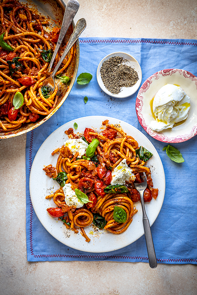 Martha’s One Pan Assassins Pasta | DonalSkehan.com