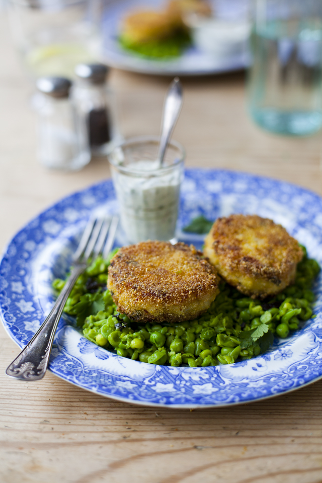 Fish Cakes Minty Peas_6