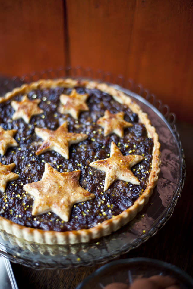 Mince Pie Tart | DonalSkehan.com, A festive classic ready in a snap!