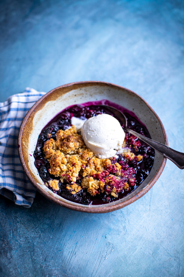 Blueberry & Oat Crumble | DonalSkehan.com