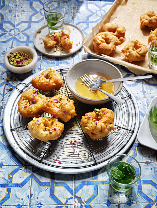 Sfenj – Moroccan Donuts Dipped in Honey | DonalSkehan.com