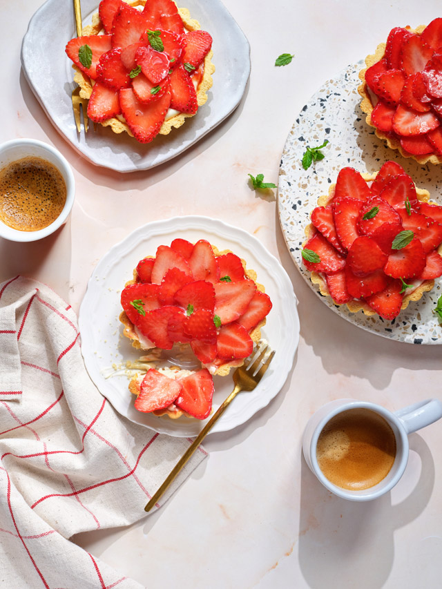 Sweet Little Strawberry Tarts | DonalSkehan.com