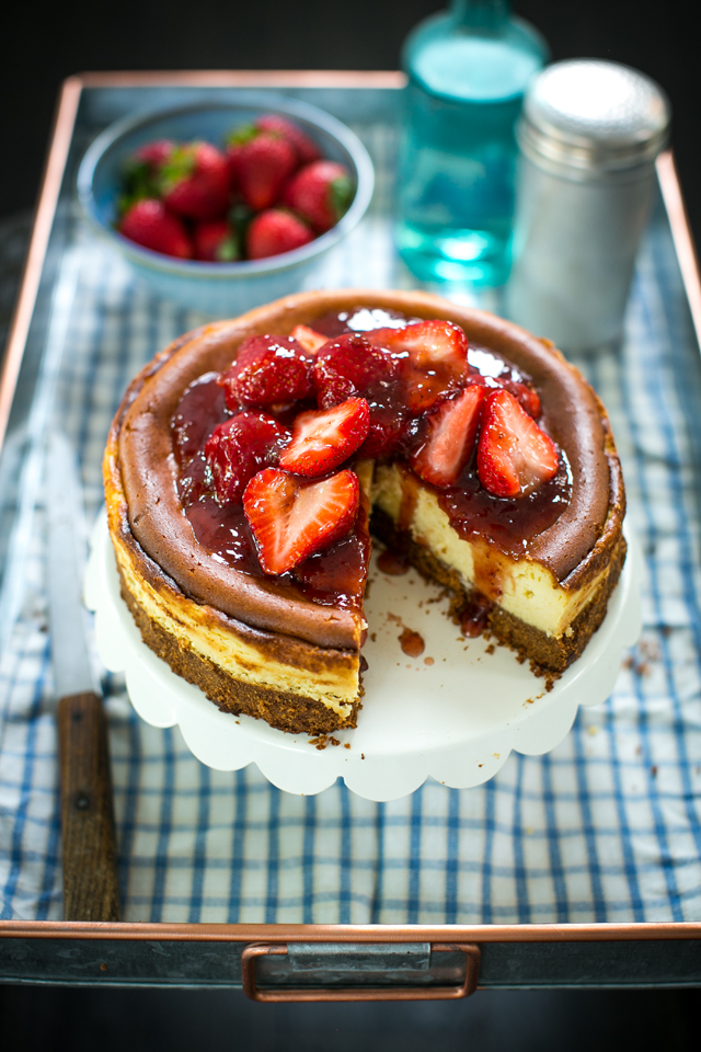 New York Style Baked Strawberry Cheesecake | DonalSkehan.com, Great cheesecake recipe you can adopt however you like. 