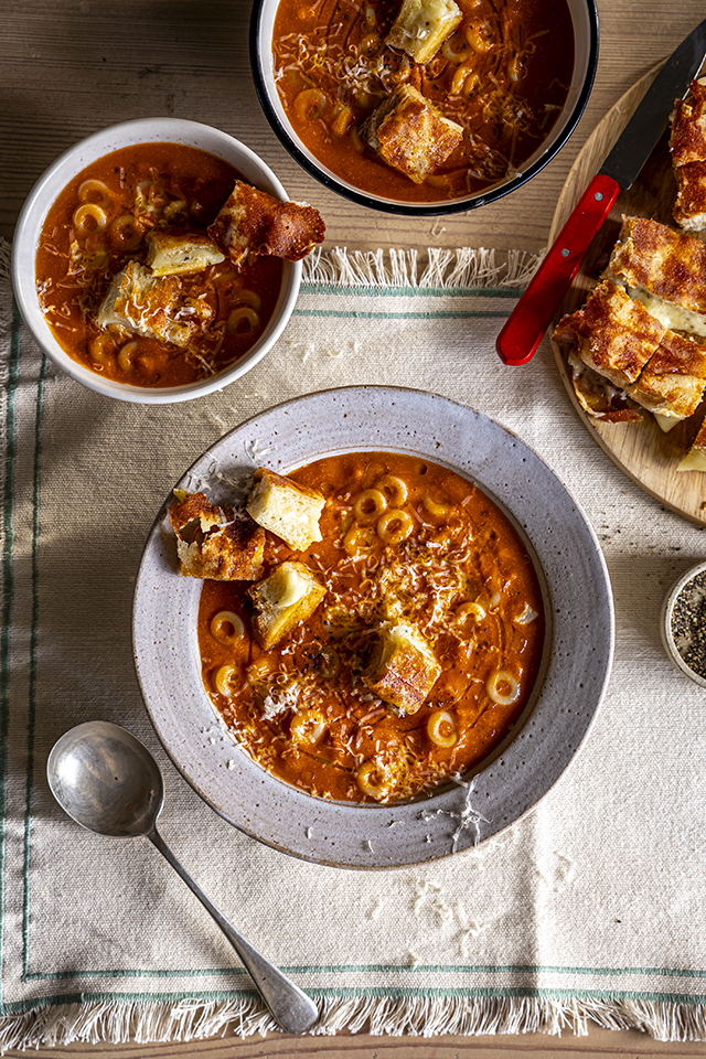 Tomato Hoop Soup with Cheese Croutons | DonalSkehan.com