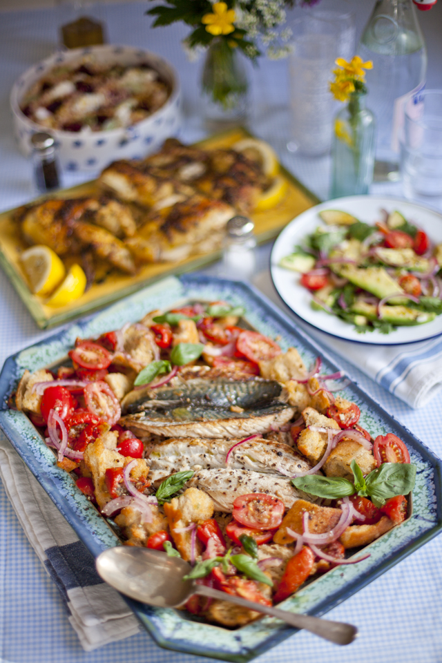 Alfresco Eating Inspiration: Mediterranean Mackerel with a Tomato ...