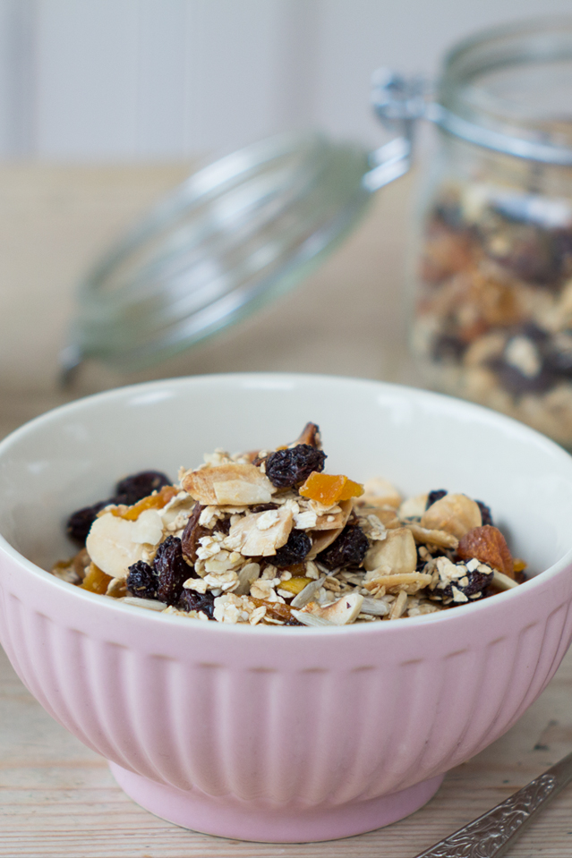 Breakfast Granola | DonalSkehan.com, Brilliant make ahead breakfast option! 