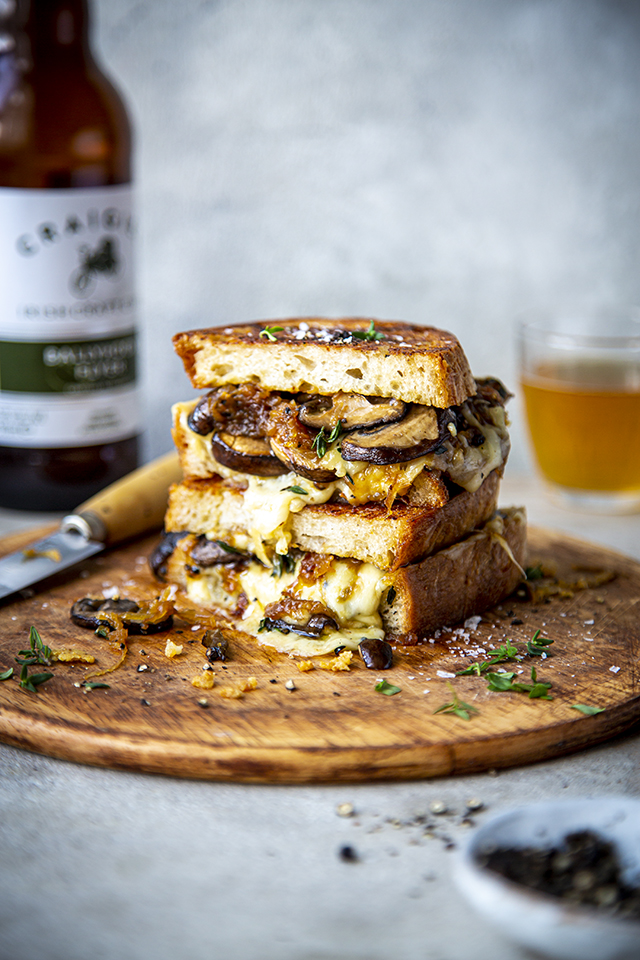 Caramelised Onion & Mushroom Cheese Toastie | DonalSkehan.com